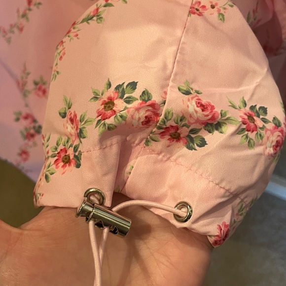 NWOT “Feeling Rosie” Windbreaker size small - Picture 7 of 11